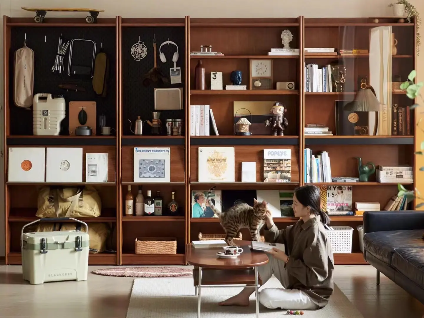 How To Choose And Design The Perfect Bookshelf: Materials, Styles, And Layout Tips